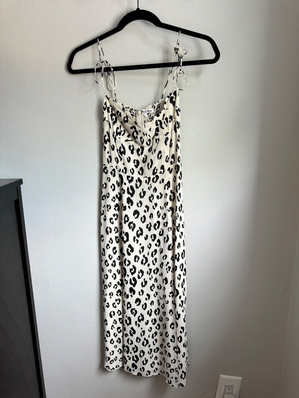Reformation Juliette Dress in Snow Leopard Size 0